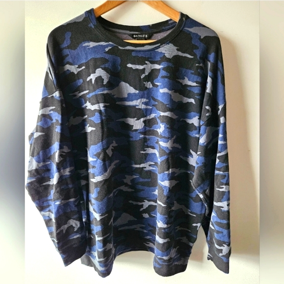 *2 For $30* ATHLETA Balance camo sweatshirt. Size XL - Picture 1 of 3